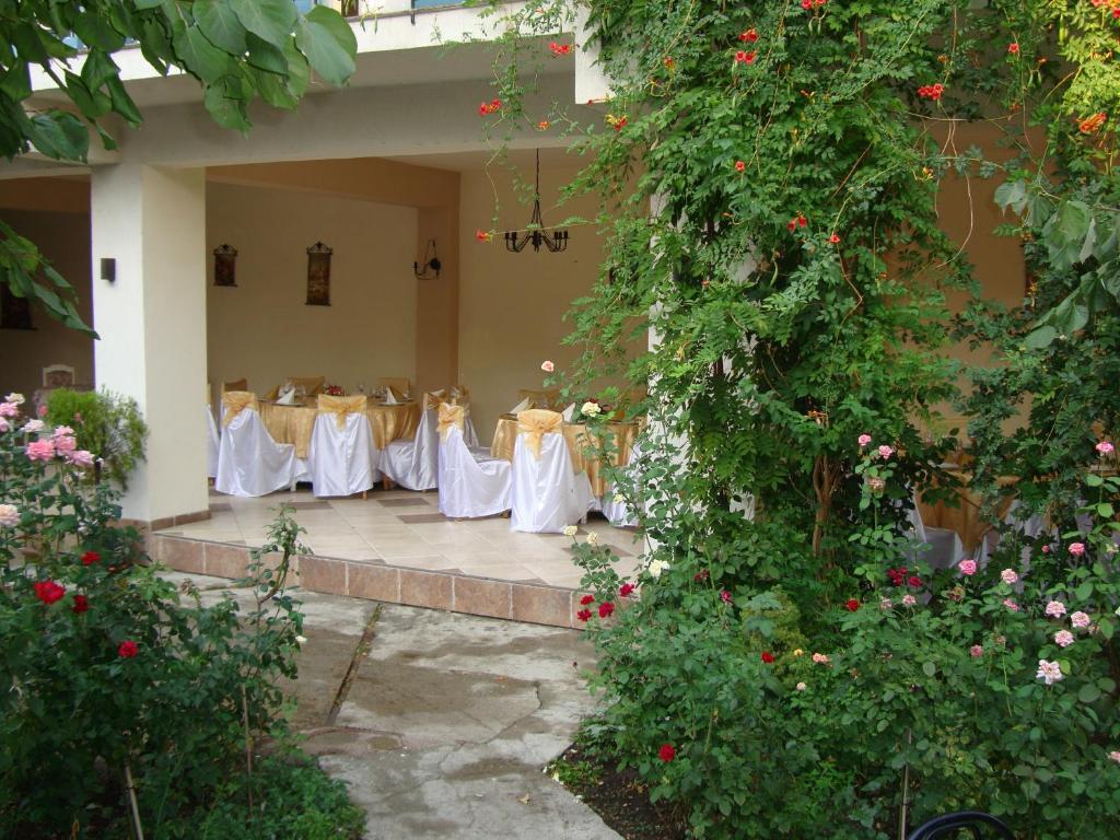 Hostel Tropical Drobeta Turnu Severin Eksteriør bilde